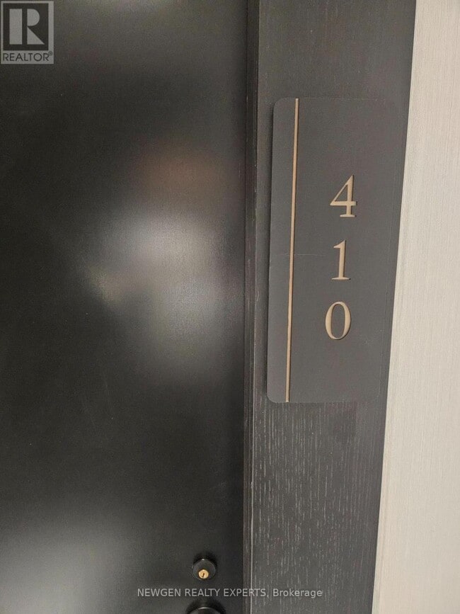 Photo du bâtiment - 127 Broadway Ave