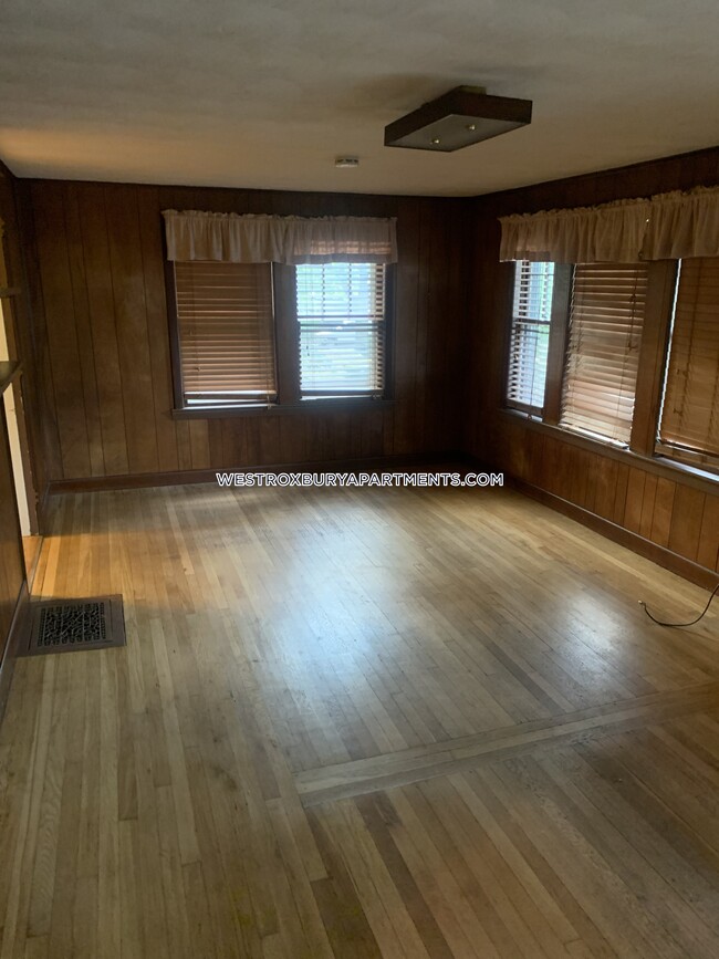 Building Photo - 1240 VFW Parkway