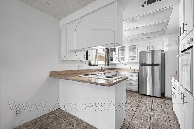 Building Photo - Charming 3-Bed/2-Bath Single-Story Home In Hemet!