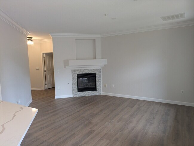 Foto del edificio - 9390 W Chatfield Pl
