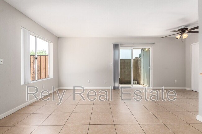 Foto del edificio - 6134 W Morten Ave