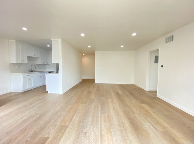 Foto del edificio - 1489 S Canfield Ave