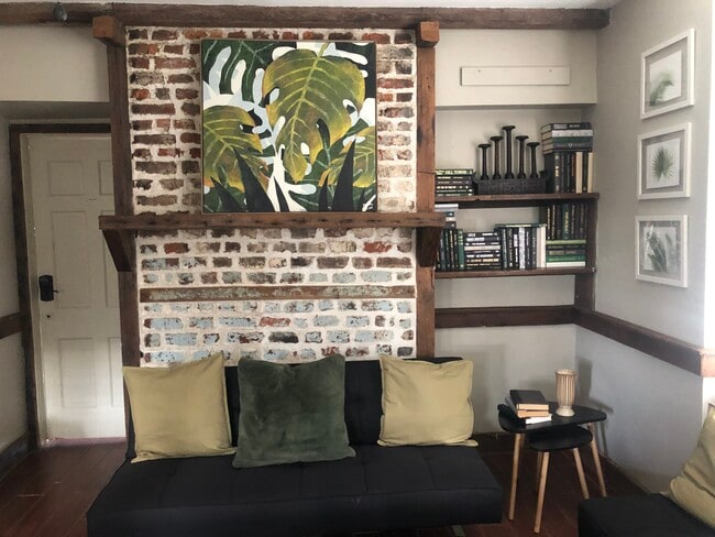 living room - 41 Nassau St