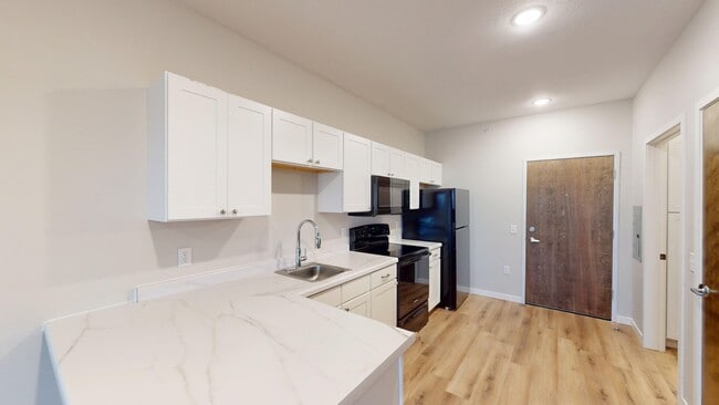Kitchen - South Pointe Apartments