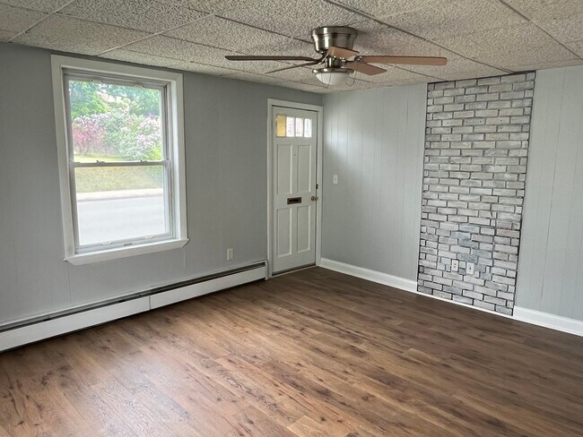 Foto del edificio - 528 Kelley St