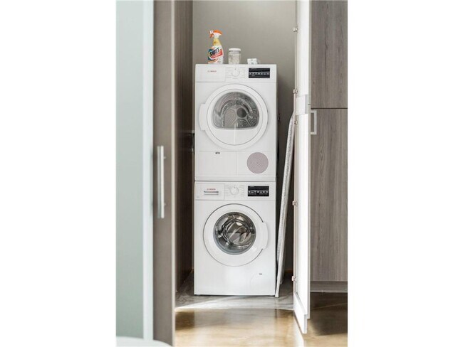 Foto del edificio - 728 3rd Sta