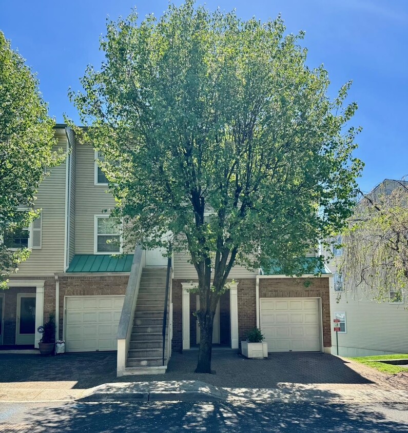 Primary Photo - 34 Bergen Ridge Rd