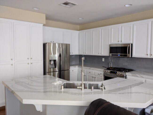 Kitchen - 743 W Bel Esprit Cir