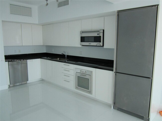 Foto del edificio - 92 SW 3rd St