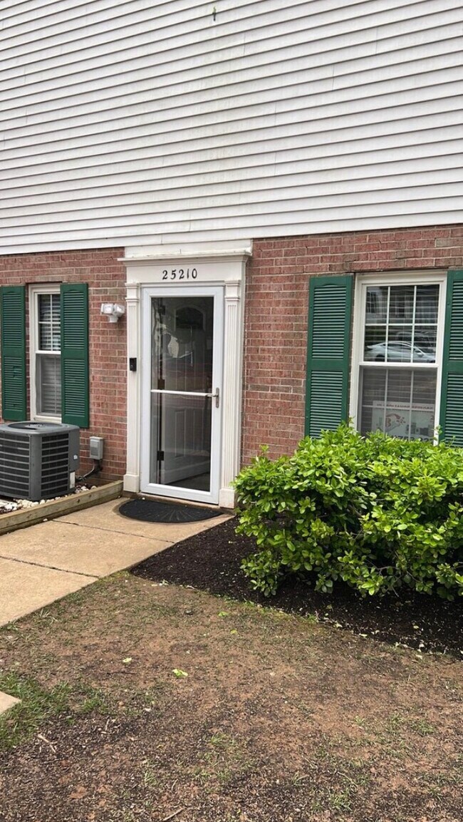 Entrada principal - 25210 Tralee Ct