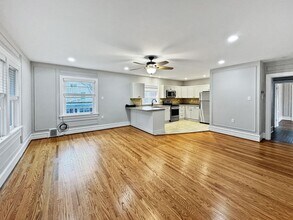 Building Photo - 1116 Woodmont Ave