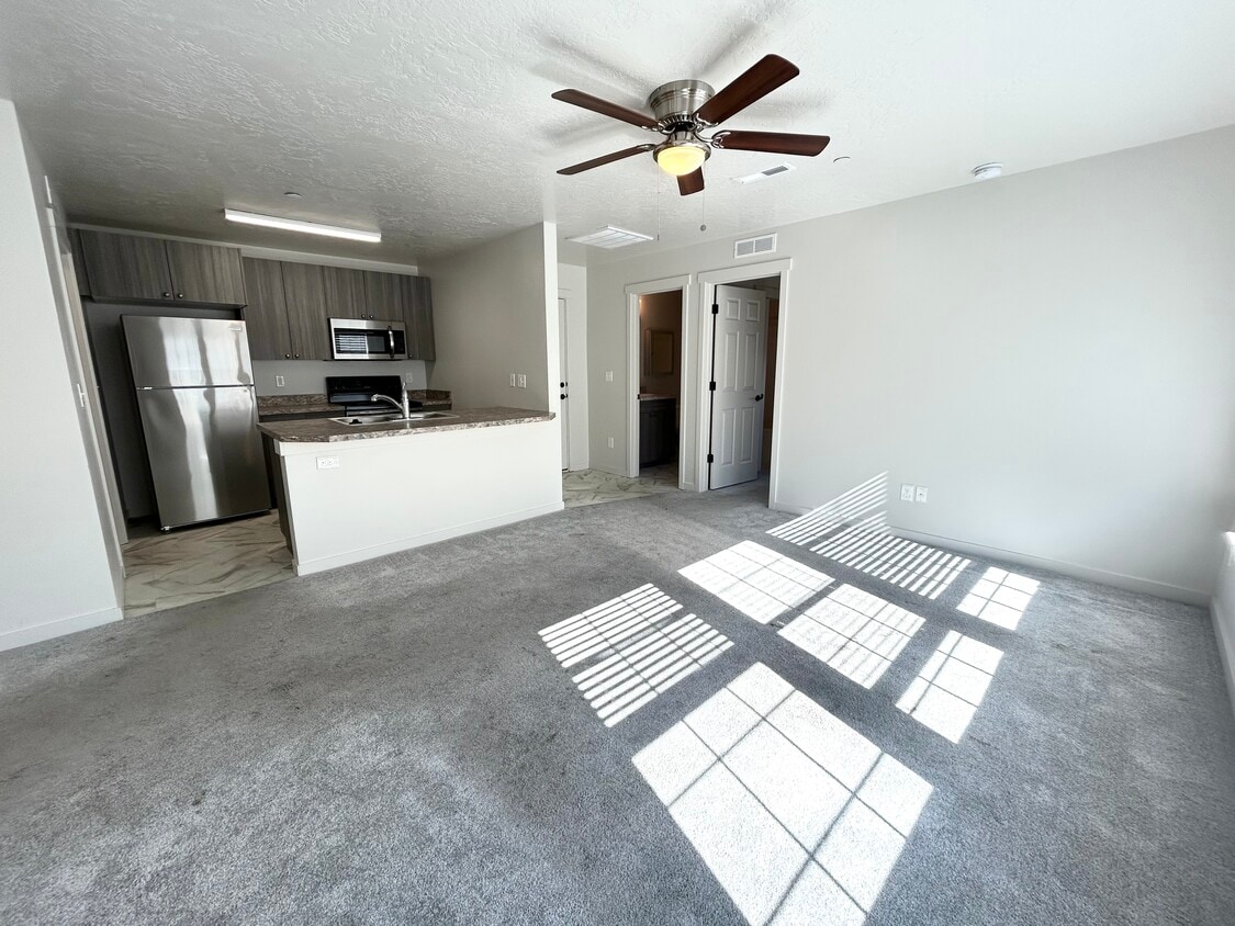 Foto principal - 4817 Continental Ln