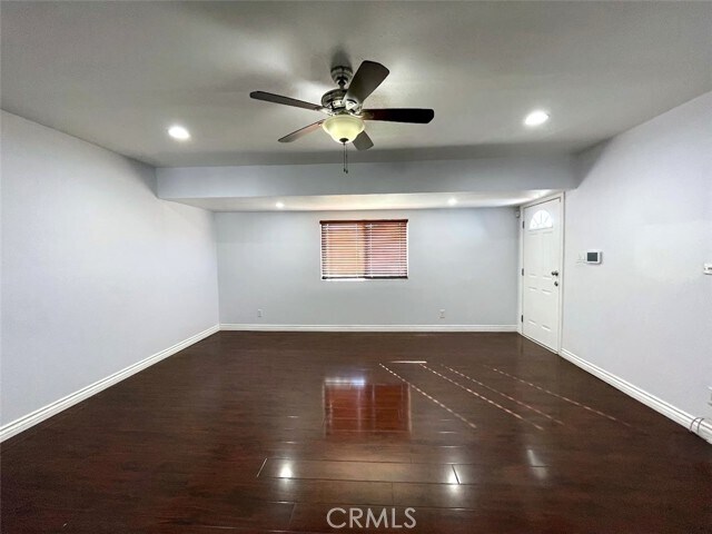 Foto del edificio - 1341 W School St