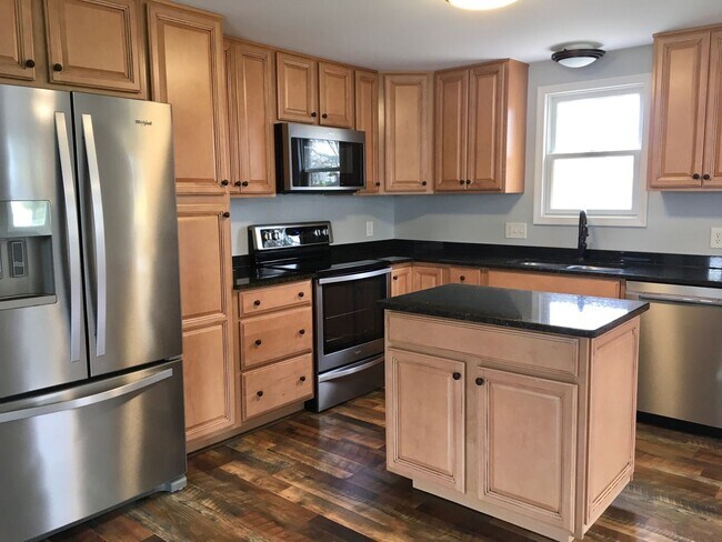 Foto del edificio - Charming 3Bed/2Bath Home in Abingdon