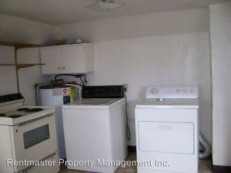 Building Photo - 608 Lomax St