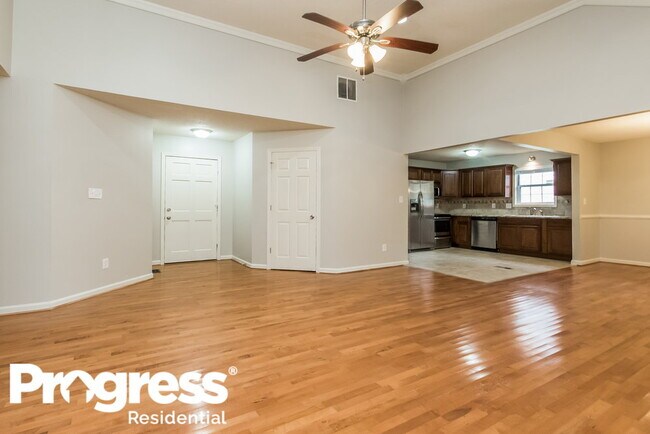 Foto del edificio - 2663 Candler Dr