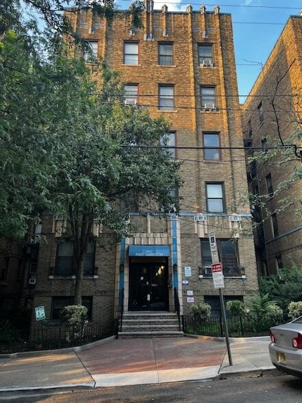 Building Photo - 270 Harrison Ave