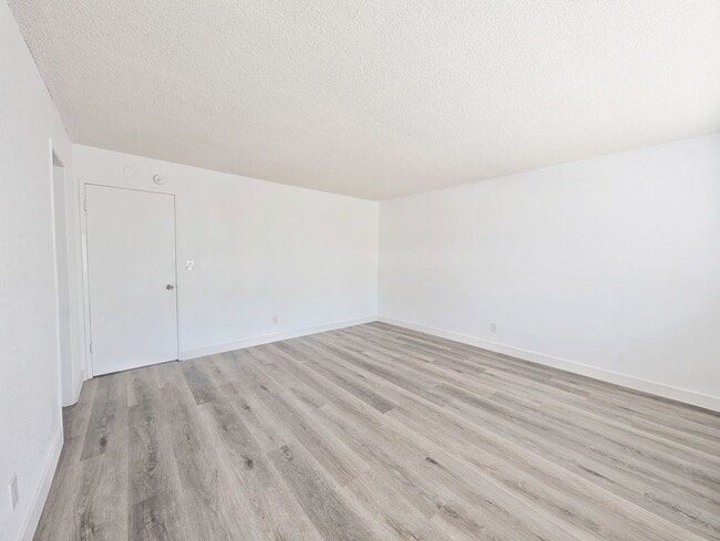 Building Photo - 8061 8th St