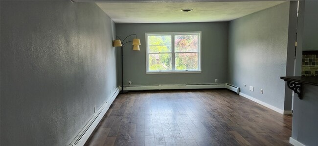 Building Photo - 1139 Airport Rd