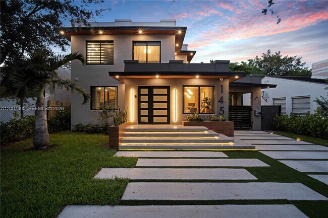 Foto del edificio - 145 NE 49th St