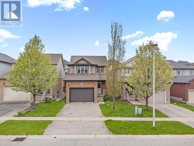 Photo du bâtiment - 1047 Marquette Dr