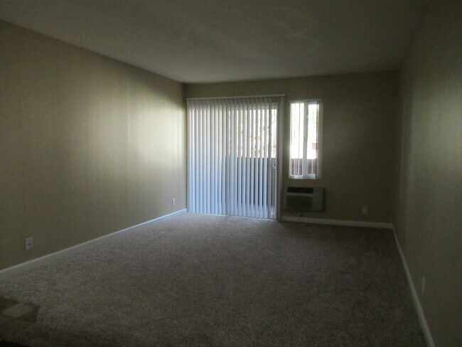living room &amp; balcony - 436 Dempsey Road