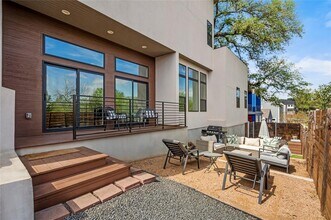 Building Photo - 4400 Mt Vernon Dr