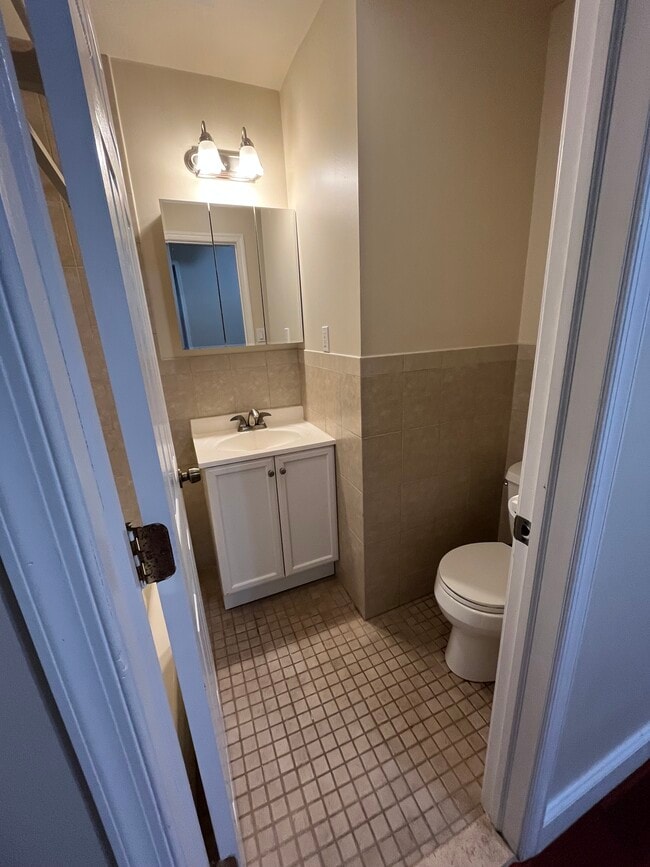 Front Bathroom - 2135 S 5th St