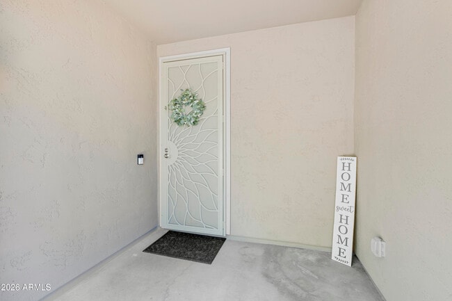 Building Photo - 40893 W Bedford Dr