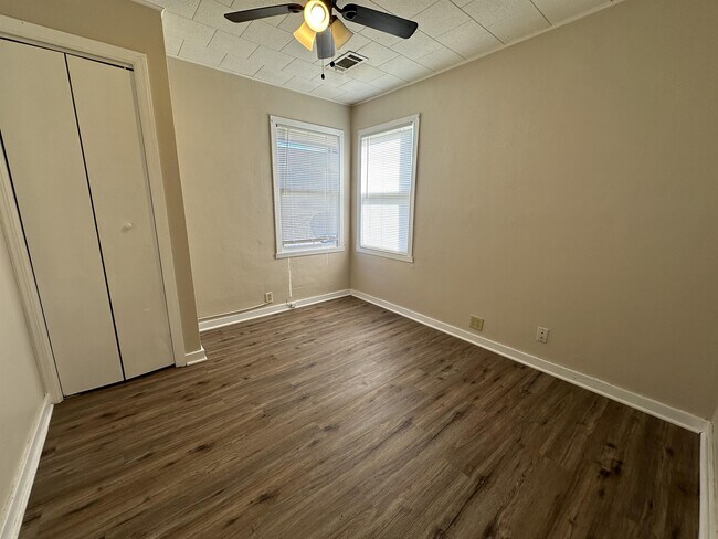 Foto del edificio - 322 Old Harlem Rd