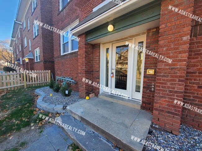 Building Photo - Beautiful and Affordable 1 Bedroom/1 Bath ...