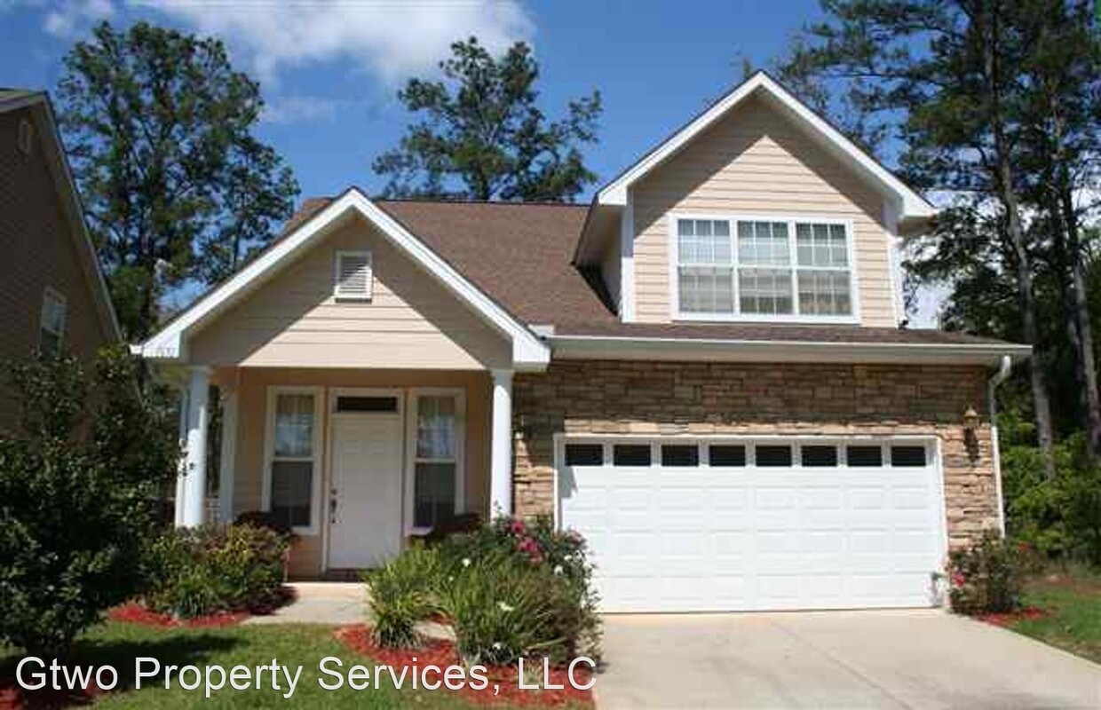 3 br, 3 bath House 1651 Shadowmoss Avenue House Rental in