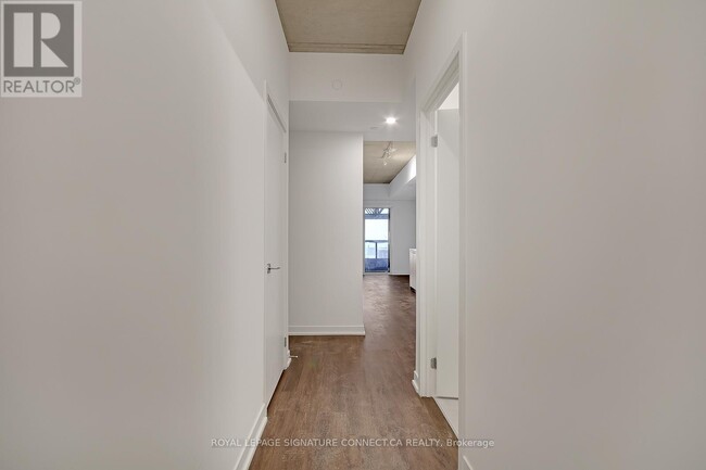 Photo du bâtiment - 519-1808 ST CLAIR Ave