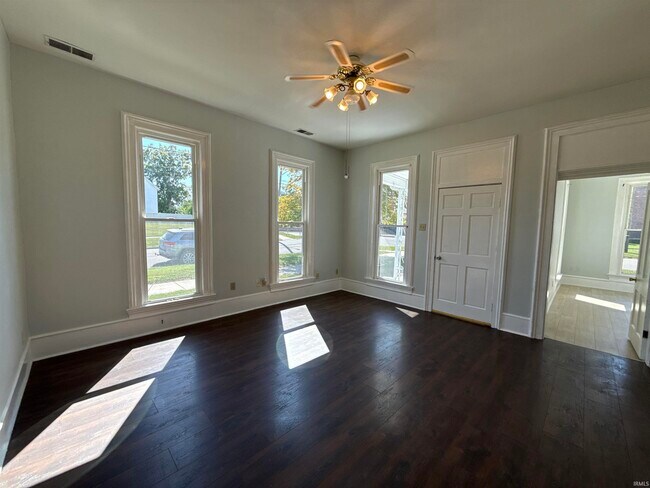 Foto del edificio - 7 Oak St