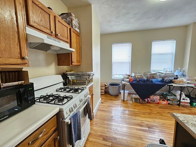 Foto del edificio - 36 Winston Rd