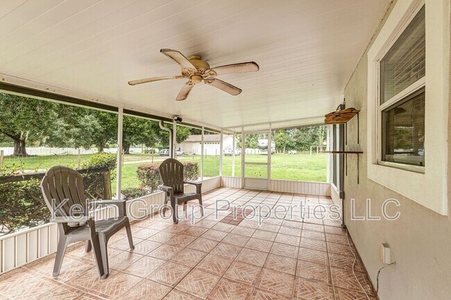 Foto del edificio - 2220 Mini Ranch Rd