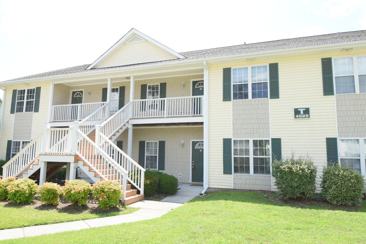 Primary Photo - 4610 McClelland Dr