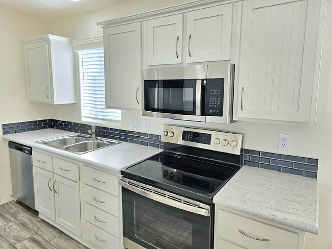 Foto del edificio - 8870 E Baseline Rd