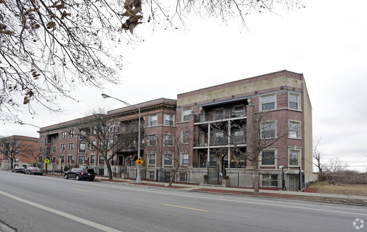 Building Photo - 5248-5258 S Martin Luther King St