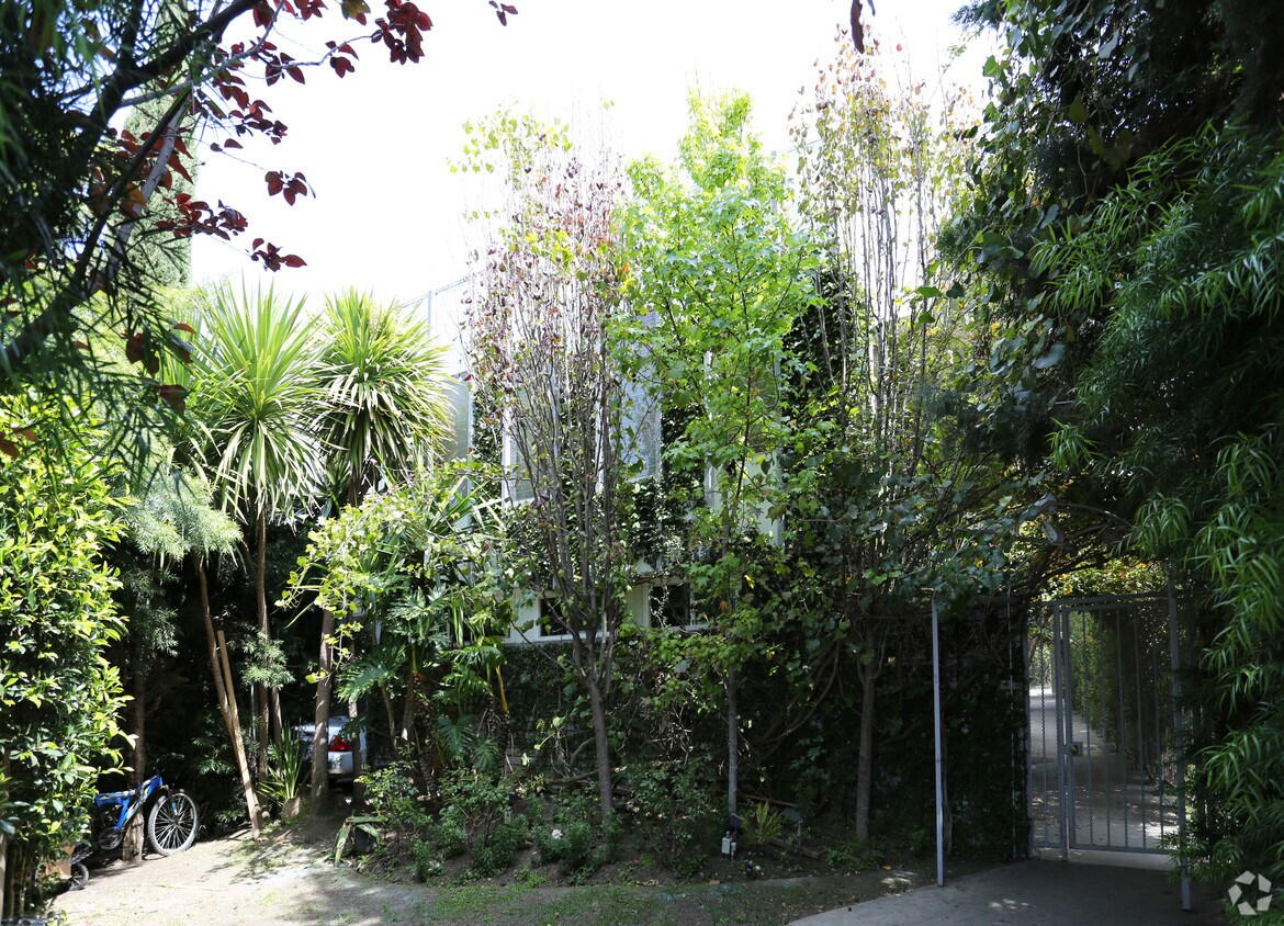 Foto del edificio - 3936 Inglewood Blvd