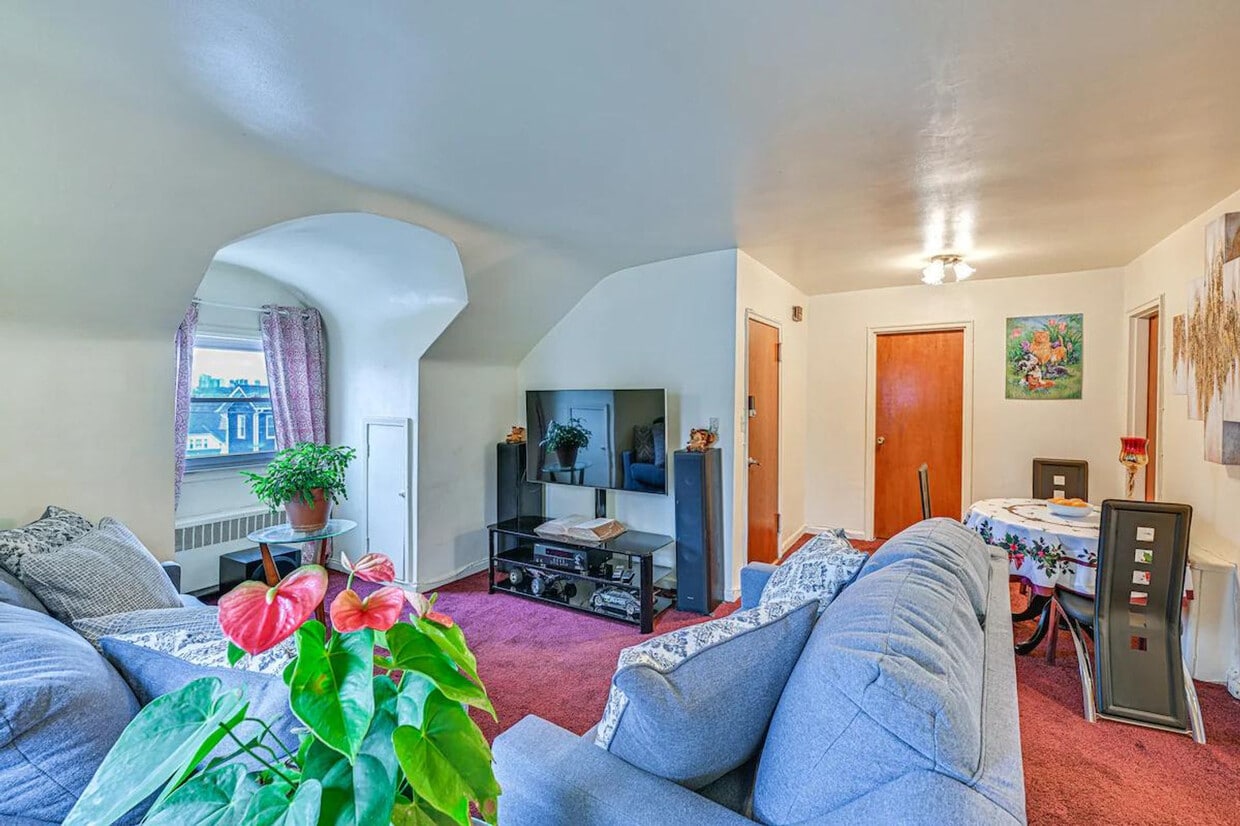 Foto principal - 80 W Kingsbridge Rd