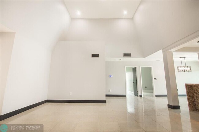 Foto del edificio - 4981 SW 95th Ave