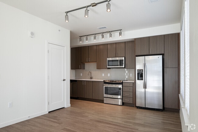 1BR, 1BA - 795SF - Elevate - Denver