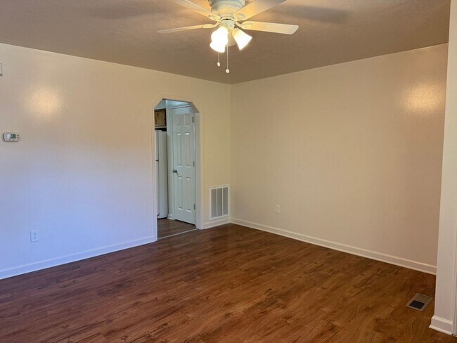 Photo - 5036 Willoway Dr Townhome