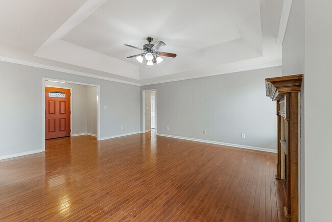 Building Photo - 103 Springview Ln