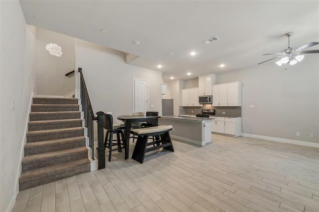 Foto del edificio - 6267 Blythe Dr