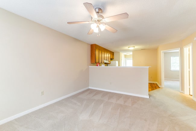 Building Photo - Davidson Apartment Homes