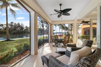 Building Photo - 10821 Vivaldi Ct