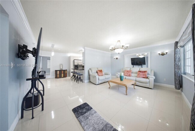 Foto del edificio - 300 NE 175th St