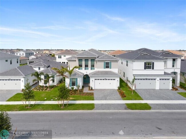 Building Photo - 5418 Empire Dr